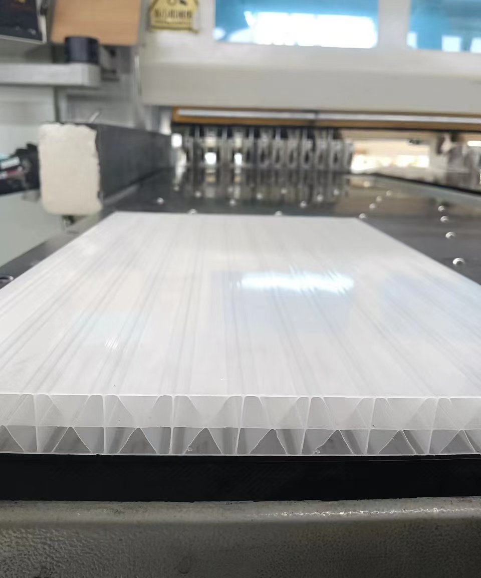 米字型PC阳光板产品展示