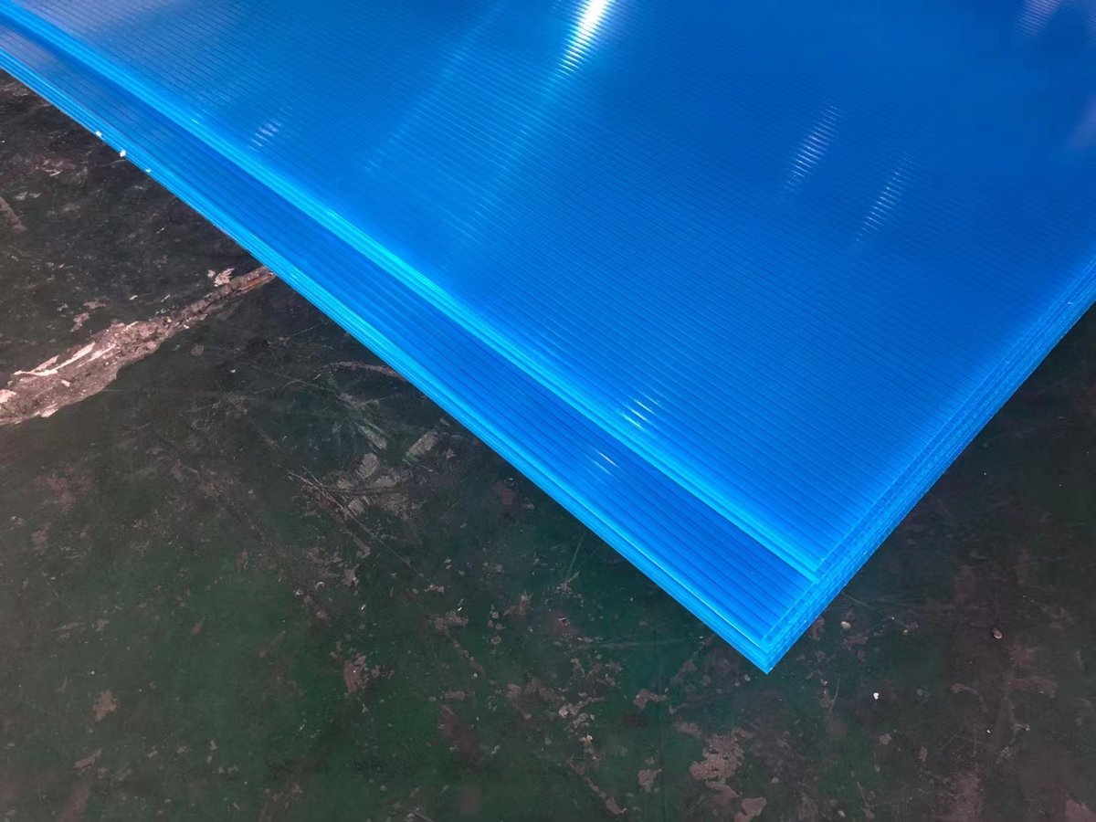 蓝色PC阳光板中空截面结构
